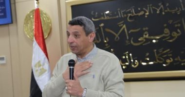 محافظ السويس يشهد ندوة حول الذكاء الاصطناعى والأمن السيبرانى