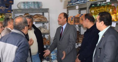 رئيس جامعة العريش يفتتح معرض "الجامعة معاك" للسلع الغذائية المخفضة