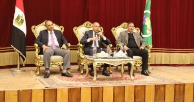 محافظ المنيا :دعم مستمر وتواصل دائم لتطوير منظومة العمل