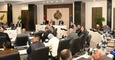 محافظ أسوان يوافق على زيادة إشغالات المحلات والمقاهى لصالح "صندوق السياحة"
