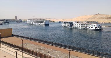 انتعاشة سياحية للمراكب فى نهر النيل بأسوان مع تحسن الأحوال الجوية.. فيديو