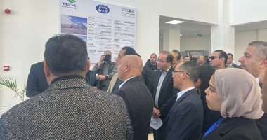 رئيس الوزراء يفتتح شركة كادي للمنسوجات بالمنطقة الاقتصادية لقناة السويس 