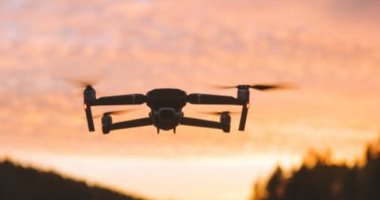 للمرة الأولى.. استخدام طائرات الدرون لتحرى هلال رمضان بالإمارات 