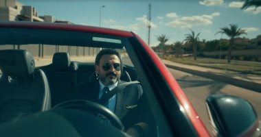 الحلقة الأولى من مسلسل الكابتن.. أكرم حسنى يستعد لرحلة إلى أوروبا