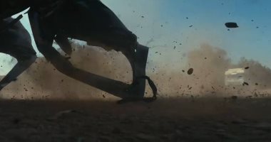 الحلقة الأولى من مسلسل شهادة معاملة أطفال.. هنيدى يتعرض لحادث مروع