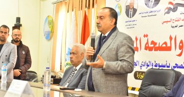 محافظ أسيوط يشهد فعاليات ملتقى السلامة والصحة المهنية بشركة المياه