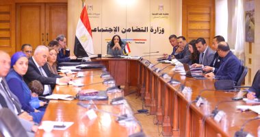 وزيرة التضامن تستعرض جهود دعم مشروعات الجمعيات والمؤسسات الأهلية