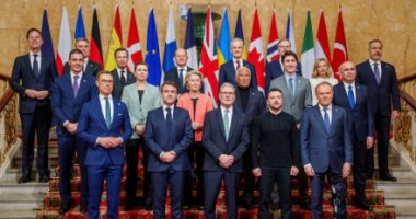 مفاتيح خطة أوروبا لمواصلة الدفاع عن أوكرانيا فى الحرب مع روسيا.. خفض الاعتماد على الولايات المتحدة الأبرز.. الدول الأوروبية تنقسم حول إرسال قوات مقاتلة إلى أوكرانيا بين مؤيد ومعارض.. والتسليح أهم الأهداف