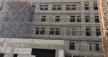 حياة كريمة في البلد.. المبادرة تضع اللمسات الأخيرة لمشروعات تطوير الريف بقرى شبين القناطر.. المحافظ: الانتهاء من 618 مشروعا من إجمالي 703 بنسبة 94.6%.. ونسبة الإنجاز بالمستشفى المركزي 90% بتكلفة 3.2 مليار جنيه