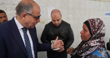 محافظ المنيا يوجه بتحويل المركز الطبى الشرقى لعيادات تخصصية لمرضى التأمين