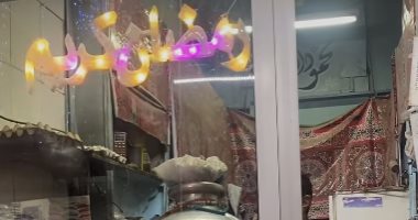 أقدم محل فول فى الدرب الأحمر.. عم أيمن يحافظ على تراث الأجداد.. فيديو