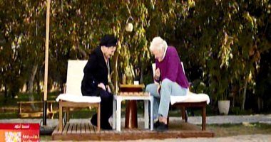 مسلسل كامل العدد حلقة 6.. ميمي جمال تغير على حسين فهمي ويعزمها على طاولة