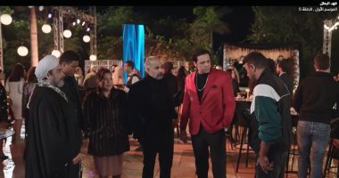 مسلسل فهد البطل الحلقة 7.. والد كناريا يكشف سر فهد ويتهمه بأنه يعيش في بيت دعارة.. العوضي يتمكن من تهريب كناريا وتصوير الجريمة.. بداية صداقة بين نجل غلاب وابنة توفيق التمساح.. وحيلة البزاوي تدخل لوسي السجن