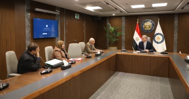 وزير البترول: برامج تحفيز الاستثمار أسهمت فى تحقيق مؤشرات إيجابية خلال اللقاء
