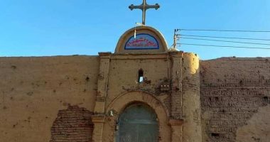 دير الشهداء بإسنا شاهد على مذبحة استشهد بها 160 ألف قبطى على يد الرومان.. أسقف إسنا وأرمنت: يزوره الضيوف من حول العالم للحصول على البركات.. ويؤكد: تنظيم ذكرى سنوية بالصلوات والتسبحة والعظات لشعب الكنيسة.. صور