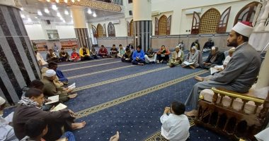 تكريم 85 طفلاً من حفظة القرآن الكريم فى أسوان.. صور