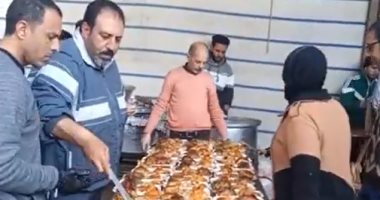 مائدة إفطار مسلمين ومسيحيين 1200 وجبة فراخ وبطاطس ورز في كفر الشيخ.. فيديو 