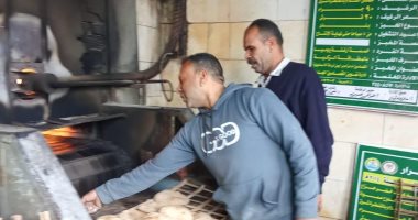 ضبط نصف طن دقيق بلدى مدعم وكمية كبيرة من الألعاب النارية ومصادرتها بالإسماعيلية