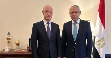 السفير المصري في موسكو يستقبل نائب رئيس مجلس الدوما