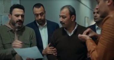 مسلسل الكابتن الحلقة 10.. نحس طاطا يطارد حسام وموظف الحى المثالى يذهب ضحية