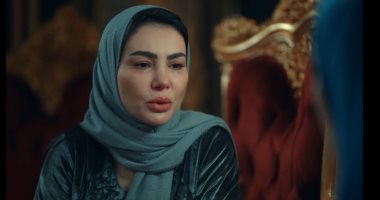 مسلسل حكيم باشا الحلقة 9.. مصطفى شعبان يصطحب ابنه لمقبرة الآثار.. منذر ريحانة يبلغ الشرطة عنه بسبب صفقة الآثار ويتم القبض عليه.. وسهر الصايغ تتآمر ضد دينا فؤاد وتتهمها بسرقة ذهبها