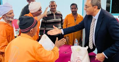 محافظ قنا يشارك فى حفل إفطار جماعي للعاملين بالوحدة المحلية لمركز ومدينة قنا