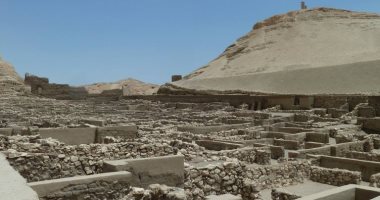 أقدم موقع لمدينة عمالية فى تاريخ مصر القديم.. اعرف حكاية دير المدينة