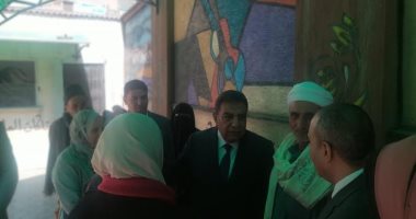 محافظ الدقهلية يحيل مسئولين وأمين مخازن و8 عاملين فى بلقاس للتحقيق