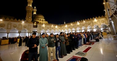 روحانيات رمضان.. صلاة العشاء والتراويح بالجامع الأزهر صلاة التراويح