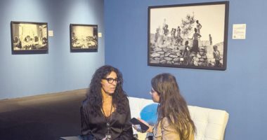 بالأبيض والأسود.. لحظات عابرة فى حياة نساء عانين من العنف.. المصورة الإيطالية سينزيا كاتتيرى: القضايا الاجتماعية تهمنى بشكل خاص.. وأؤمن بقوة الصور مقارنة مع الكلمات