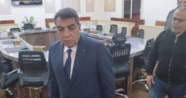 محافظ الدقهلية فى جولة منفردة للتفتيش على الإدارات بالمطرية جانب من جولة محافظ الدقهلية