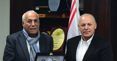 الشبكة نيوز : 
                                            الزمالك يهنئ هانى أبو ريدة بانتخابه رئيسا لاتحاد شمال أفريقيا
                                        