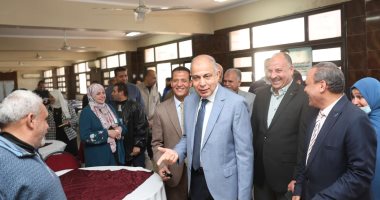 محافظ المنيا يتفقد المدرسة الفنية.. ويؤكد: التعليم والتدريب سبيل خلق كوادر متميزة
