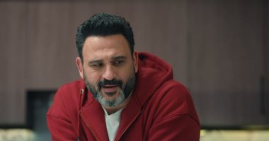 مسلسل الكابتن حلقة 13.. كابتن حسام يبحث عن إفساد فرح ابنة باكينام هانم