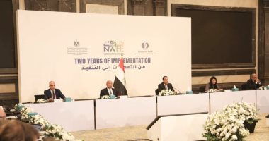 وزير الصناعة: برنامج نُوَفِّي للنقل يهدف دعم إنشاء شبكة متكاملة من وسائل النقل الخضراء
