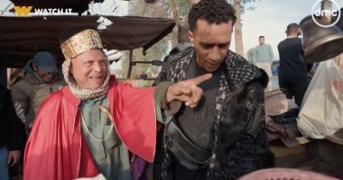 مدفع رمضان.. بائع سندوتشات يفوز بـ100 ألف جنيه.. والفنان: "ربنا جعلنى سبب"