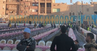 قوافل السعادة لحياة كريمة تصل سوهاج.. أنشطة فنية وثقافية لإفطار 6000 صائم جانب من الفعالية