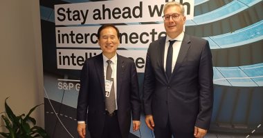 وزير البترول يبحث مع رئيس مؤسسة النفط الوطنية الكورية التعاون 