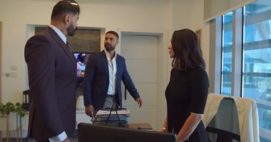 مسلسل وتقابل حبيب الحلقة 13.. فارس يرفض طلب يوسف بطرد فرح من الشركة