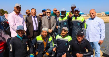 الفريق أسامة ربيع يشهد التشغيل التجريبى لمصنع تعبئة وتغليف الأسماك 
