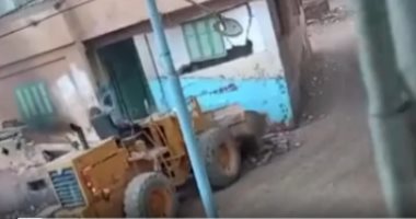 تفاصيل فحص منزل آيل للسقوط فى طلخا بالدقهلية.. فيديو