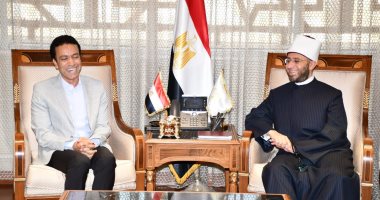 وزير الأوقاف يكرِّم الفنان القدير سامح حسين جانب من الاستقبال