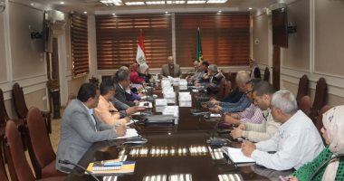 محافظ القليوبية يشدد على سرعة إنهاء المشروعات المدرجة بالخطة الاستثمارية