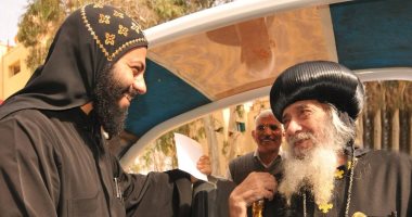 فى ذكرى رحيل البابا شنودة.. سكرتيره يفتح قلبه لـ"اليوم السابع" ويكشف أسرار عن ساعاته الأخيرة.. سبب وجود أوراق وكتب بجواره قبل نياحته.. مواقف وطنية خالدة وحكمة في إدارة الأزمات.. وهذا السر وراء لقائه بالإخوان