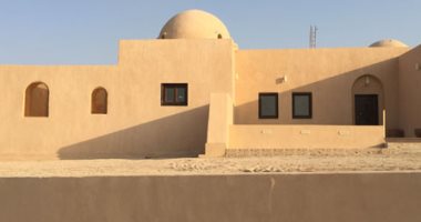قصة منزل البلجيكى ألكسندر ستوبلير كبير مرممى الأثار فى جبل القرنة.. بناه المعمارى حسن فتحى منذ 75 عامًا.. وحصل على أكبر خطة ترميم برعاية اليونسكو.. وأنشئ داخله مركزا لتوثيق التراث بالمسح ثلاثى الأبعاد.. صور