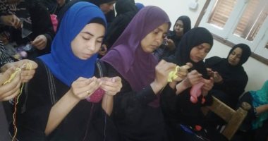حياة كريمة.. "القومى للمرأة" يواصل تدريب السيدات بالوحدات الإنتاجية فى أسوان.. صور