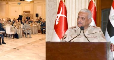 وزير الدفاع يتناول الإفطار مع مقاتلى القوات البحرية والمنطقة الشمالية العسكرية   