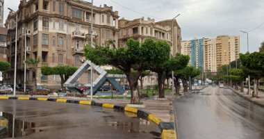 الشتاء يودع الإسكندرية بنوة "الشمس الكبرى".. سرعة الرياح تصل 70 كم/ الساعة.. أمطار على مناطق متفرقة يصاحبها انخفاض بالحرارة.. اضطراب فى حالة البحر.. و"الصرف الصحى" ترفع الطوارئ ونشر سيارات الشفط.. فيديو وصور