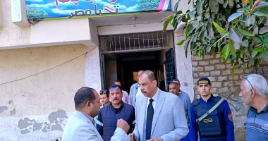 محافظ سوهاج يحيل المتغيبين عن العمل بالإدارة الزراعية بأخميم التحقيق جانب من الجولة