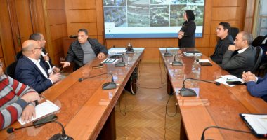 محافظ الدقهلية يبحث خطوات تنفيذ تطوير حديقتي الحيوان وشجرة الدر بالمنصورة 